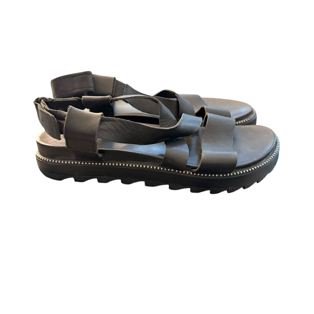 Sorel Black Cross-Strap Platform Studded Athleisure Sandals - Picture 9 of 14